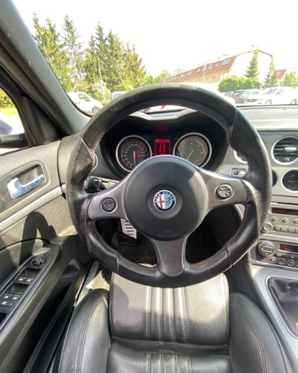 Alfa Romeo 159 cena 15900 przebieg: 245000, rok produkcji 2007 z Poznań małe 232